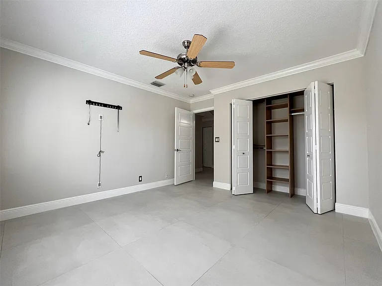 720 Birdie Ct — Photo 7