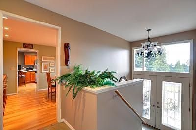 5th image of 5406 126th Pl SE