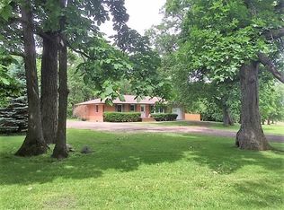 6301 Miller Rd, Wonder Lake, IL 60097