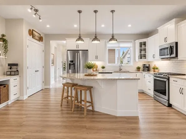 177 N Yorkville Mnr SW, Calgary, AB T2X 4J6