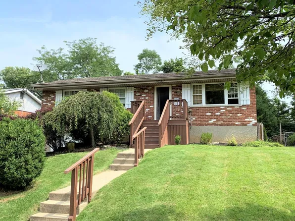1202 Meadowbright Ln, Cincinnati, OH 45230