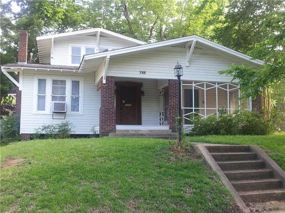 1st image of 743 Kirby Pl