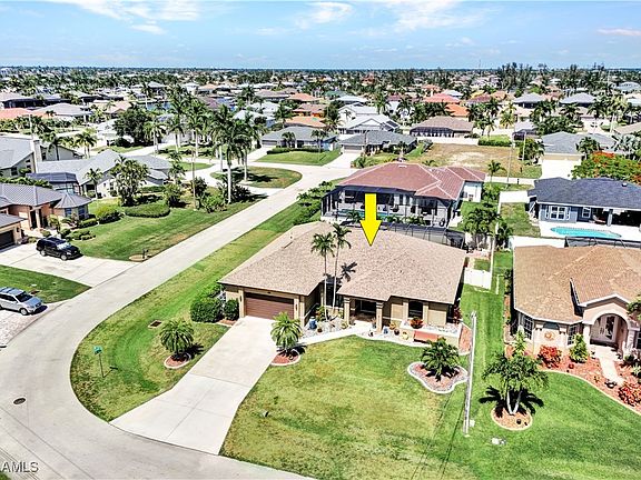 5th image of 4607 SW 24th Pl