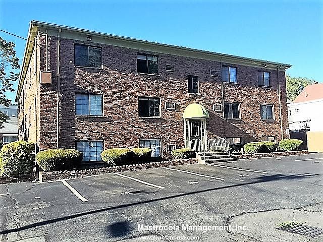 2nd image of 75 Winthrop St APT 31
