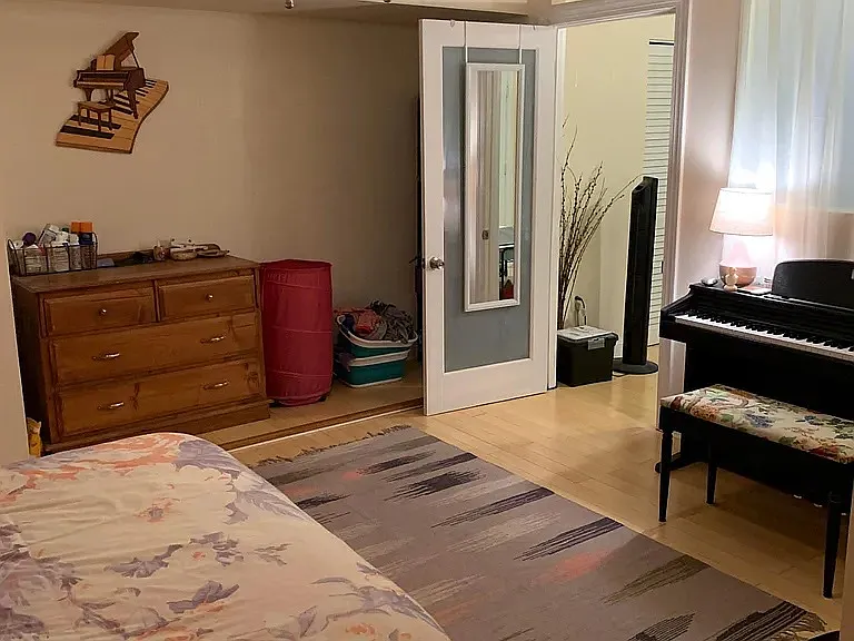 709 Saint Paul St #4B — Photo 6