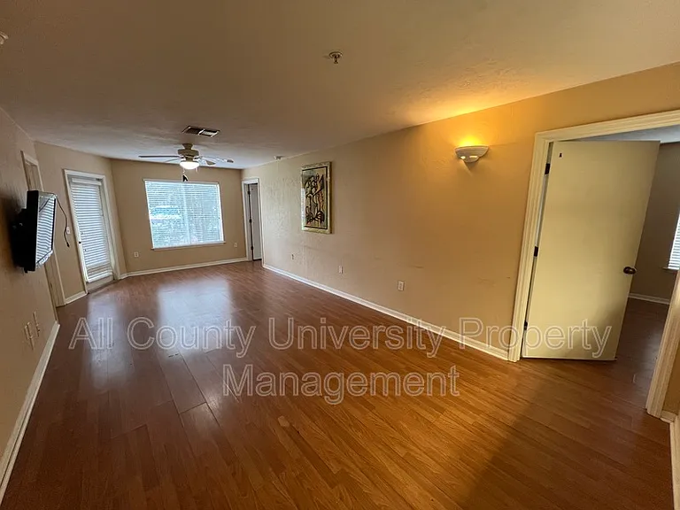 4000 SW 23rd St #6104 — Photo 2