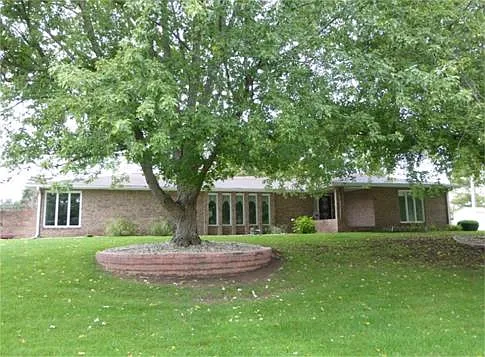 2965 Olympia Dr photo 1