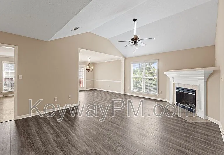 304 Elbrus Way — Photo 11