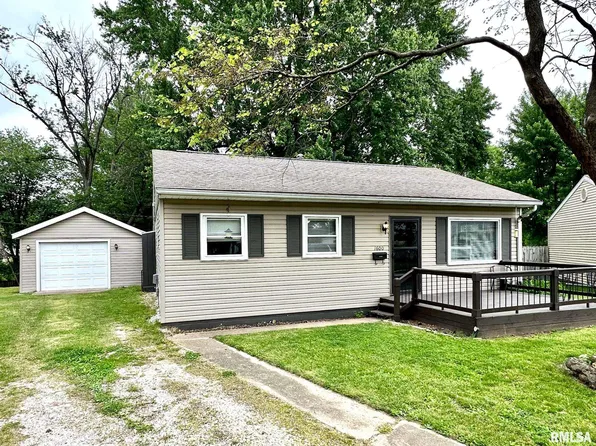 1600 Lakeview Ter, Jacksonville, IL 62650