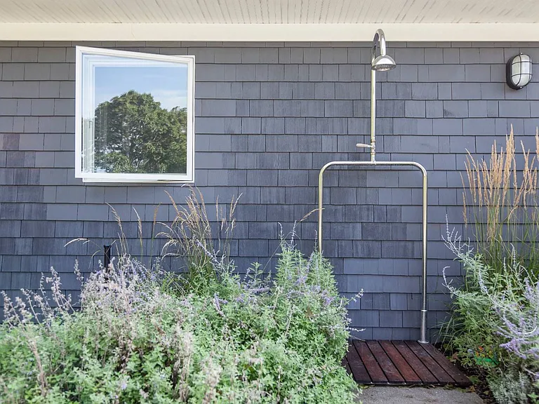 39 Saint Andrews Rd — Photo 15