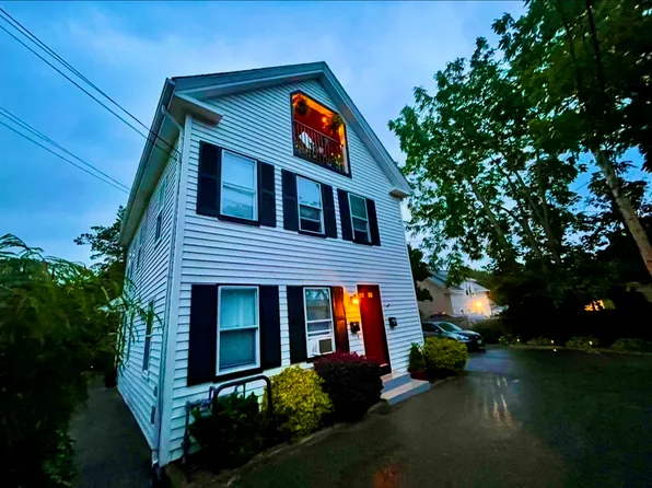 21 William St #1, Bristol, RI 02809