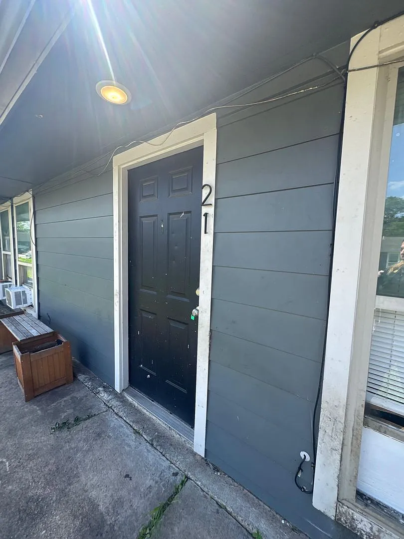 3802 Dabney Apartments — Photo 2