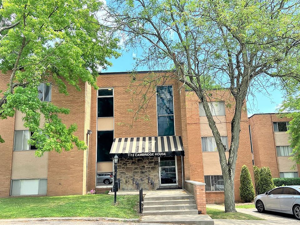 Cambridge Exterior 
1112 Mt. Royal Blvd.
Pittsburgh, PA 1522
