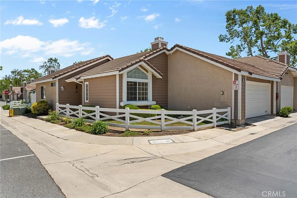 Building Photo - 6681 Brighton Pl