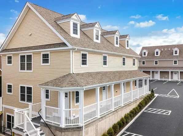 303 Hamilton Ave #E, Greenwich, CT 06830