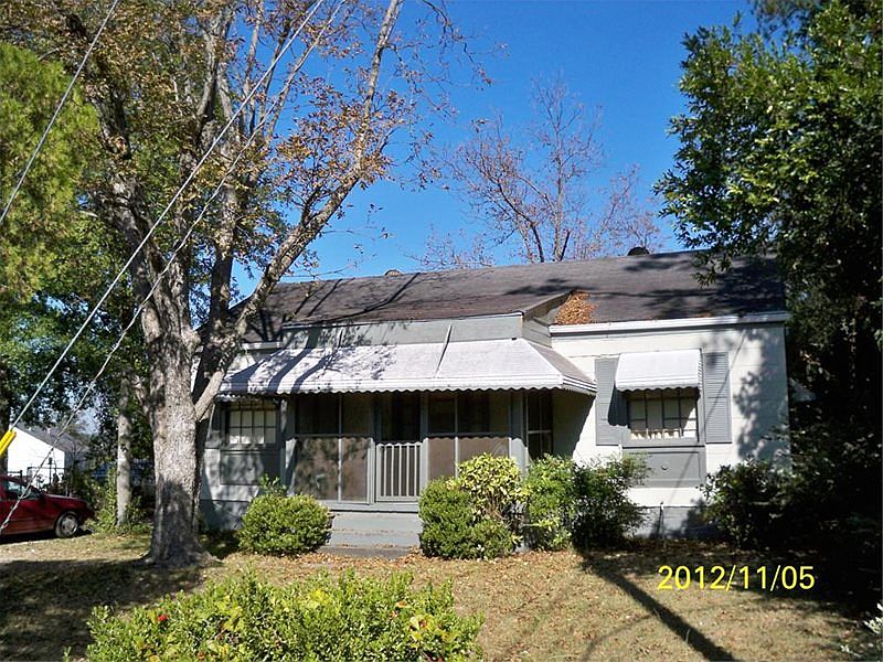 2nd image of 911 Quinlan Dr