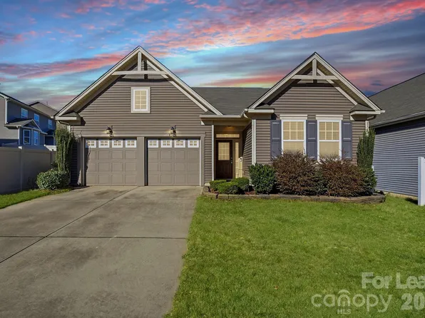 4318 Connestee Ct, Charlotte, NC 28269