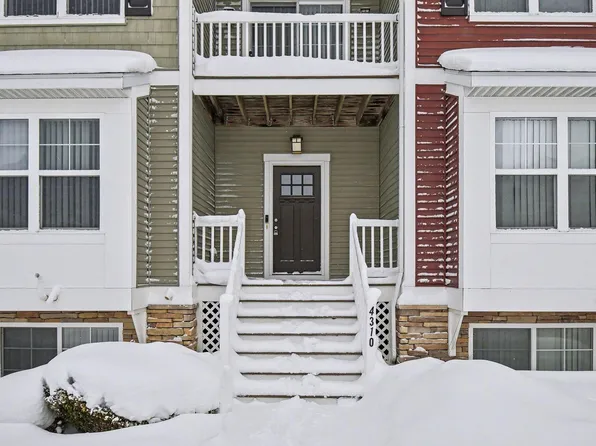 4310 Saint Annes Ave SE, Kentwood, MI 49512