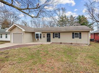 3420 S 4th St, Southern View, IL 62703