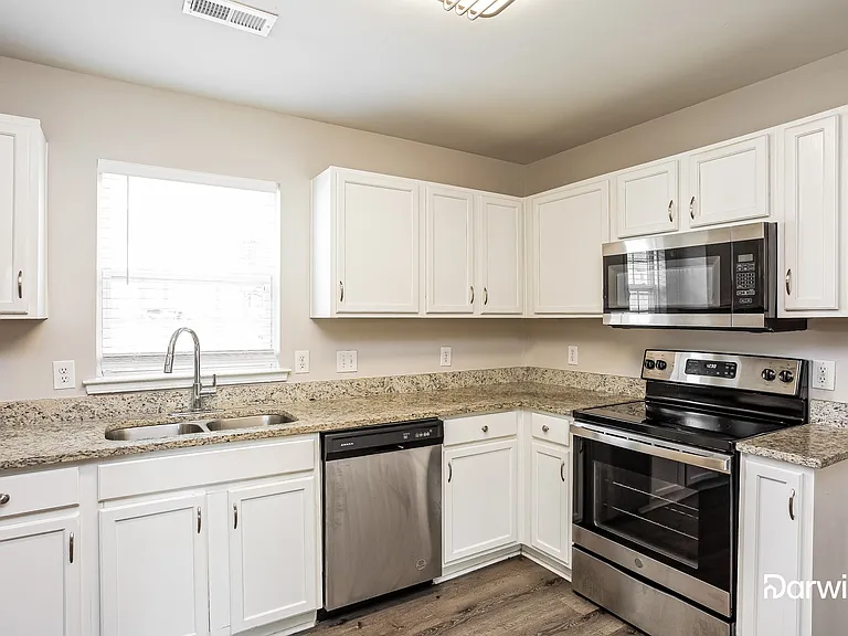 1418 Peach Park Ln — Photo 3