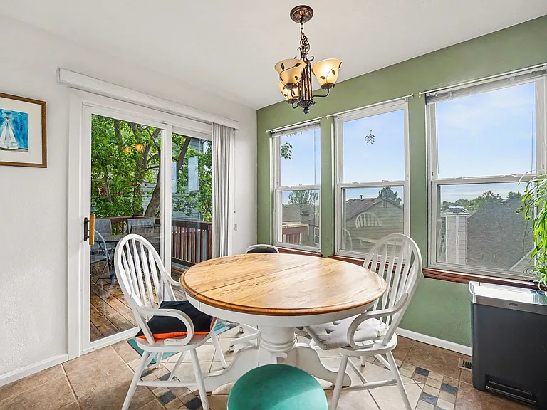 448 Somerset Dr — Photo 5