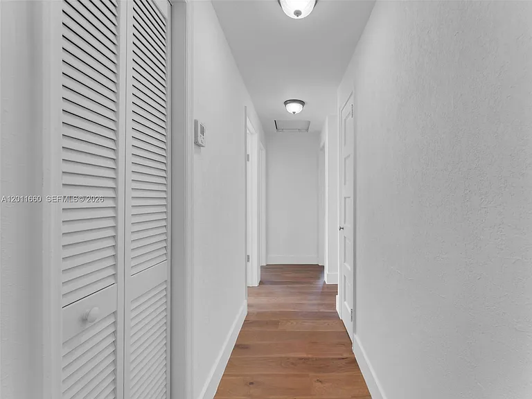 520 NW 32nd Pl #520 — Photo 21
