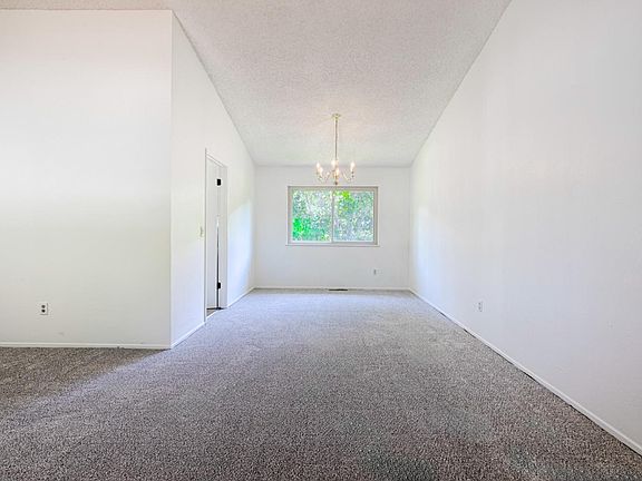 5th image of 2174 Nightingale Drive