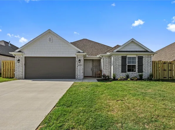 449 Hall St, West Fork, AR 72774
