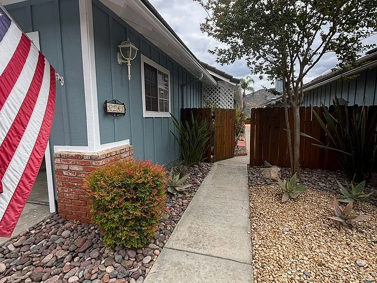 1241 Pearlbush Ct — Photo 2