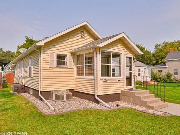 1020 2nd Ave N, Grand Forks, ND 58203