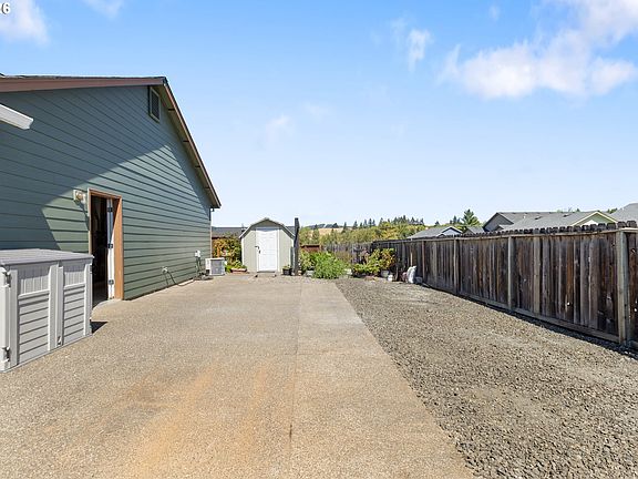3rd image of 2653 Greyfox Dr