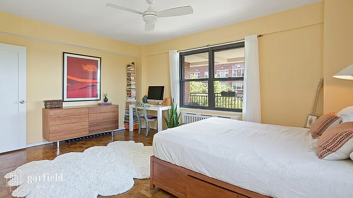 Sold by Garfield Realty  | media 12