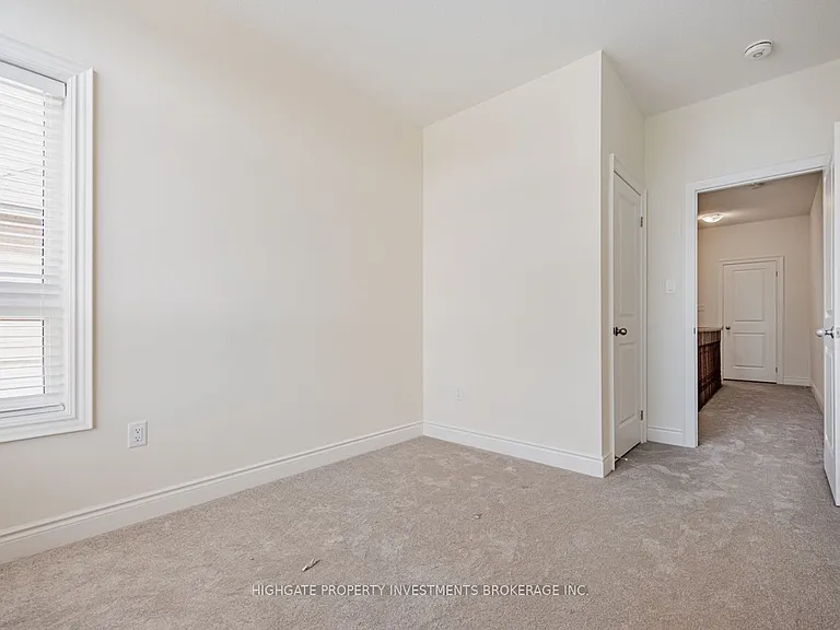 71 Donald Ficht Cres — Photo 26