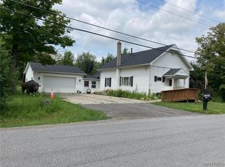 388 Lapp Rd, Alden, NY 14004