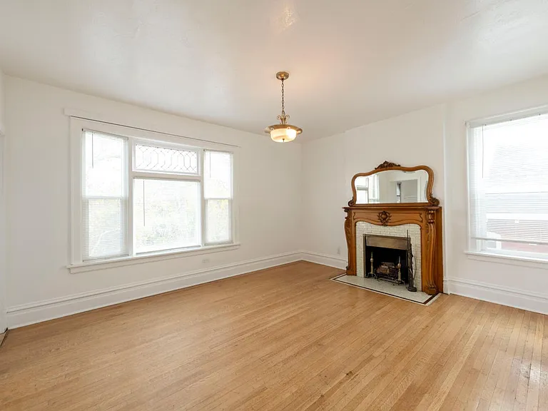 87 C St — Photo 3