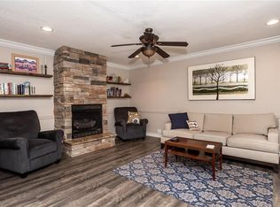 16 Ciemny Ln, Bella Vista, AR 72715