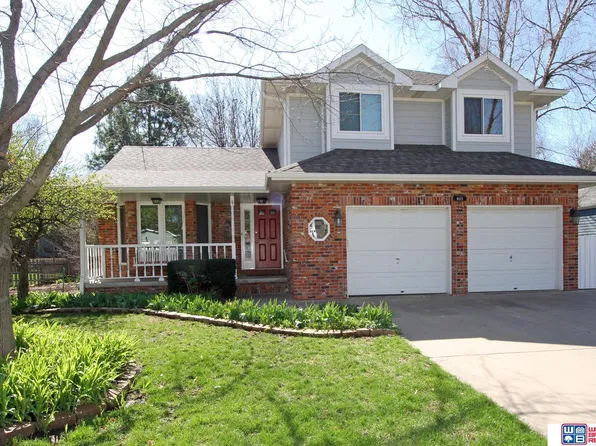 4621 Fir Hollow Ln, Lincoln, NE 68516