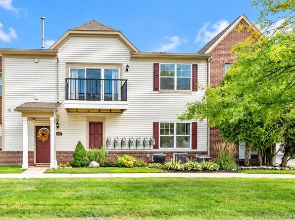 12504 2nd Ave S, Southgate, MI 48195