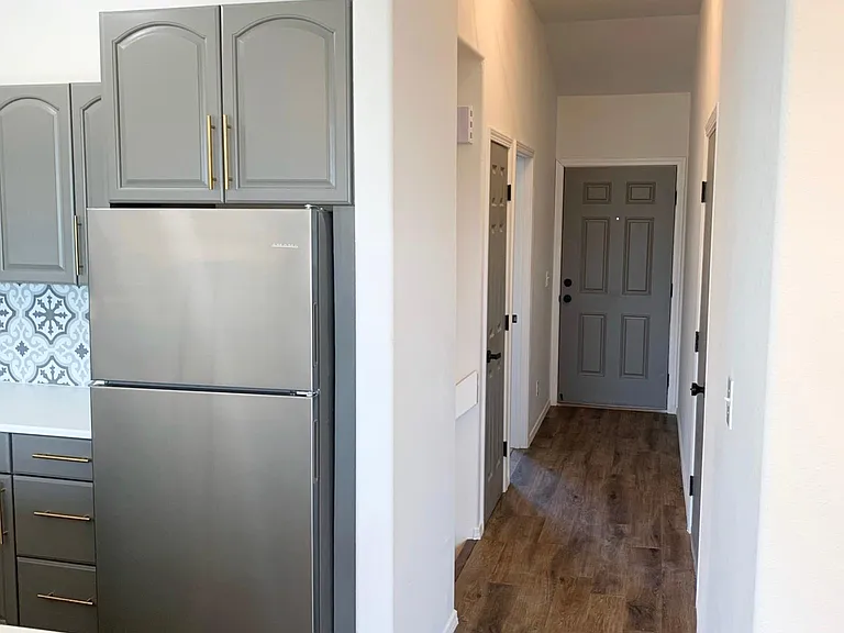 104 N 27th St — Photo 16