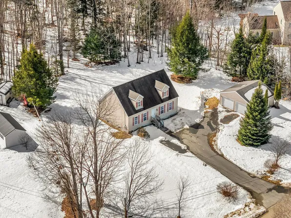 40 Harwood Road, Farmingdale, ME 04344