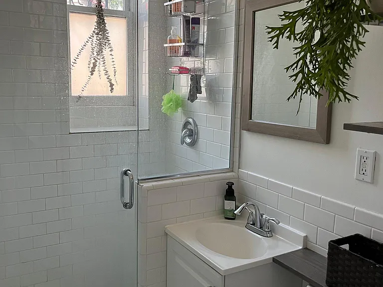 2107 N Racine Ave #1R — Photo 3
