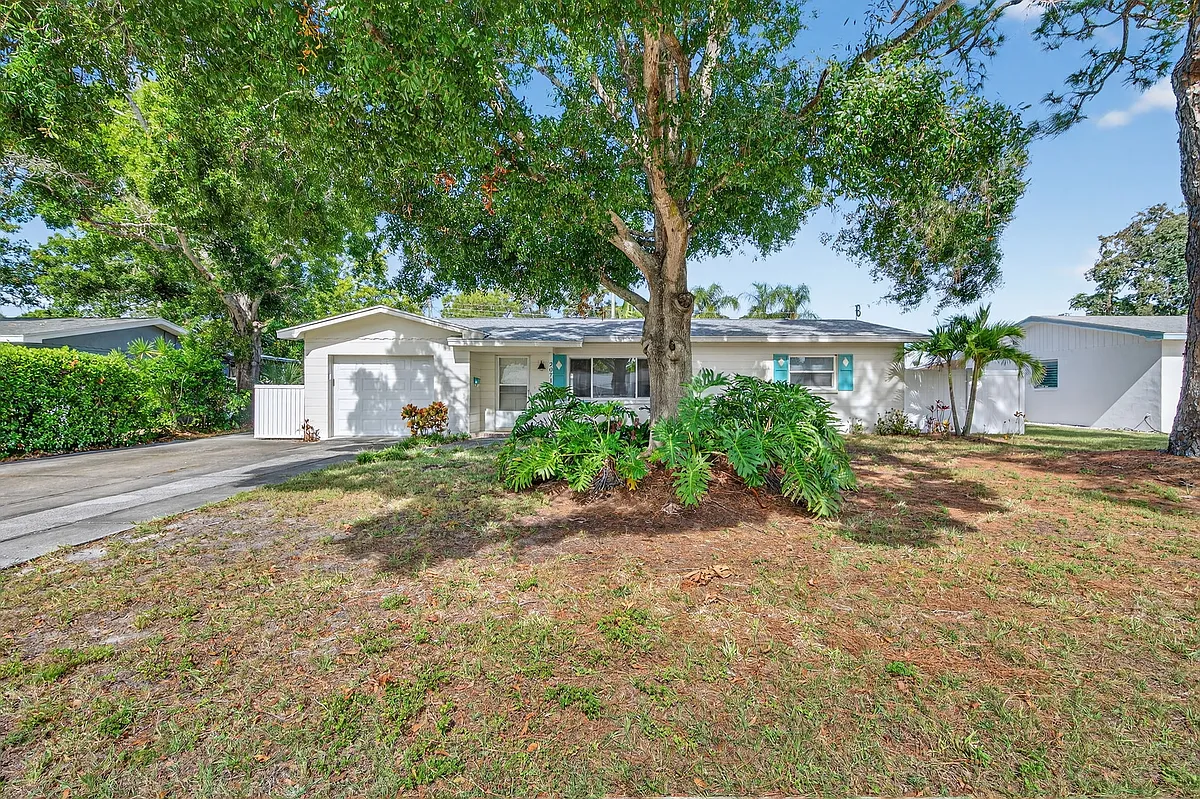 Building Photo - 2071 68th Ter S
