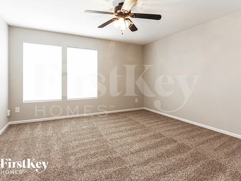 8715 Hosta Way — Photo 6