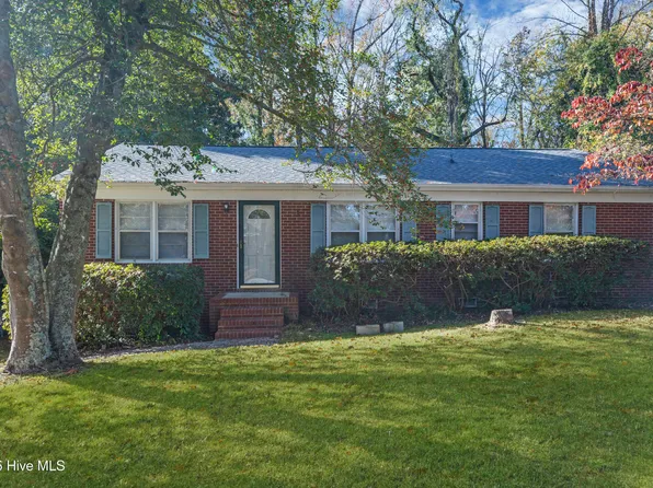 2405 Jefferson Drive, Greenville, NC 27858