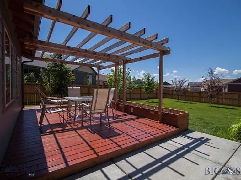 4020 Annie St — Photo 10