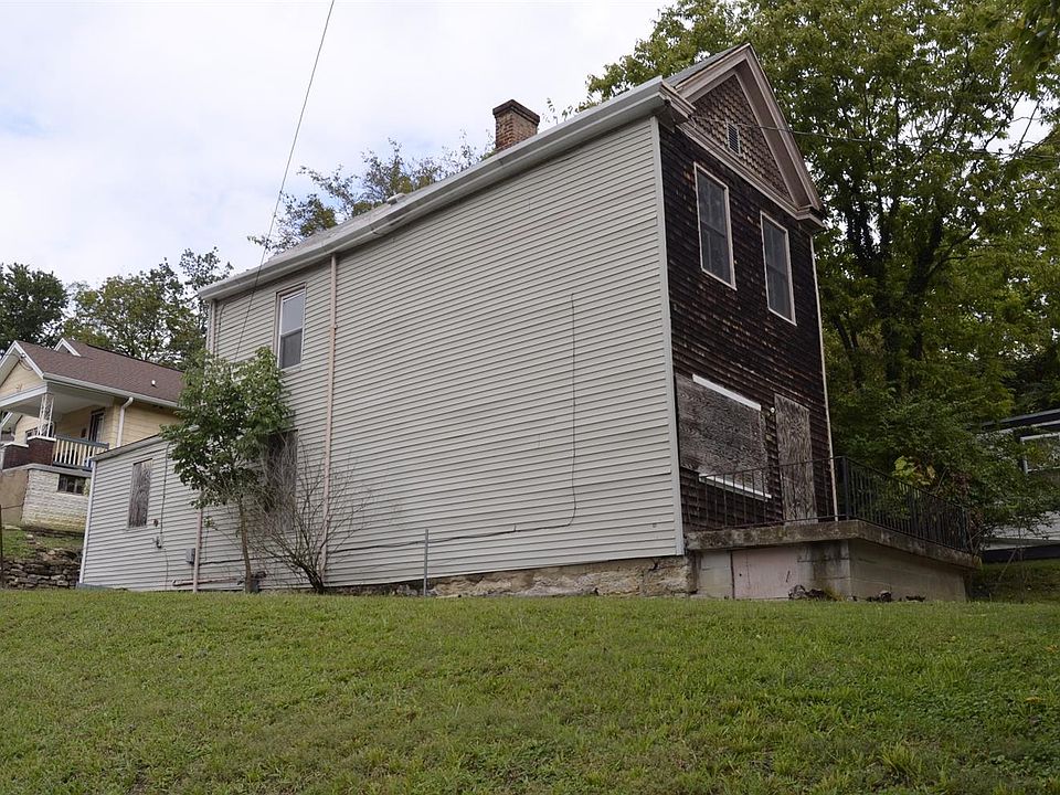 2nd image of 601 Covert Run Pike