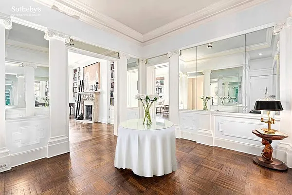 Sold by Sotheby's International Realty | media 20