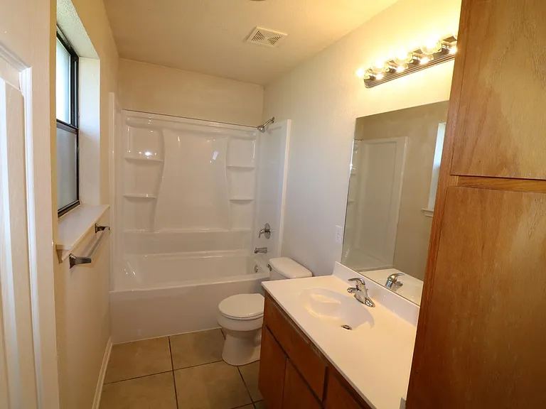 2809 Edgefield St #B — Photo 7