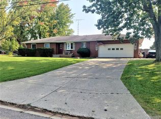 3469 Clearwater Dr, Davison, MI 48423