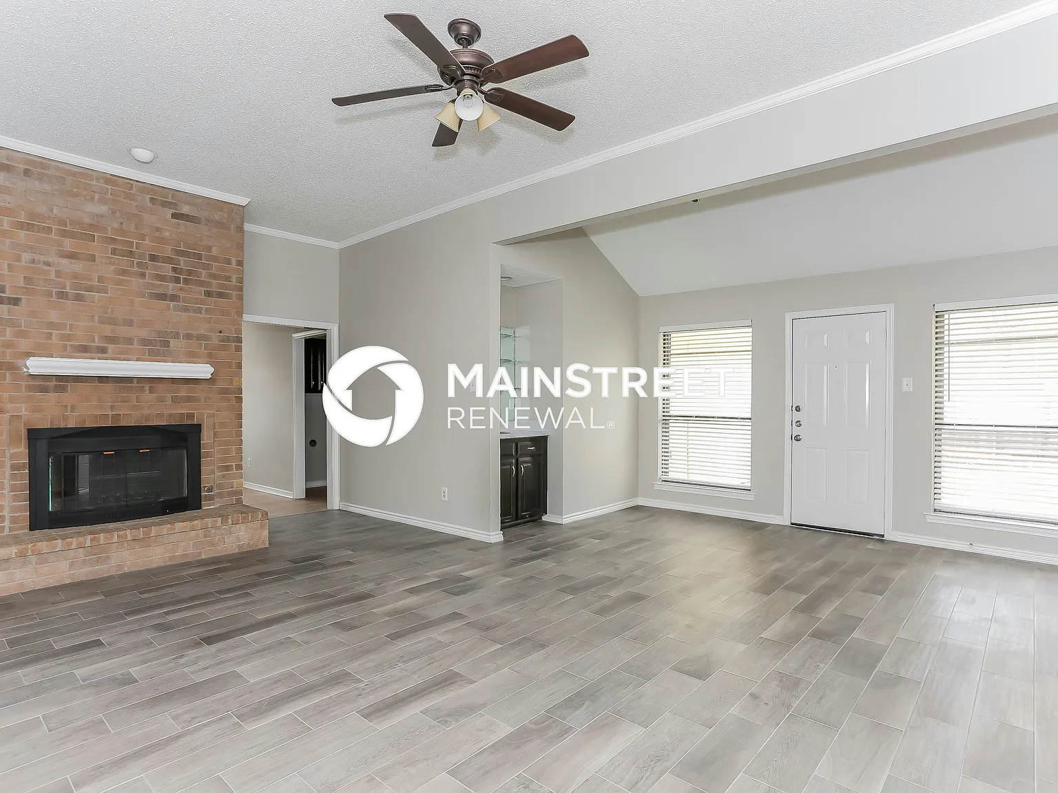 1016 Placid Dr — Photo 2
